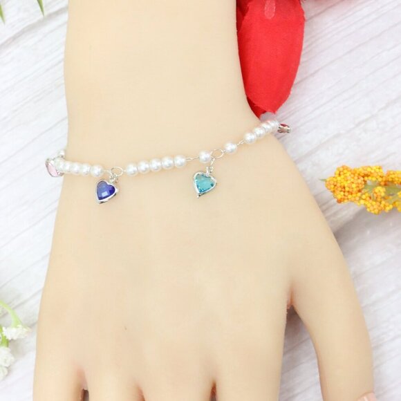 "Trendy Handmade Bracelet – A Thoughtful Gift for Girls & Women | UNVRC1440 - Picture 2 of 10